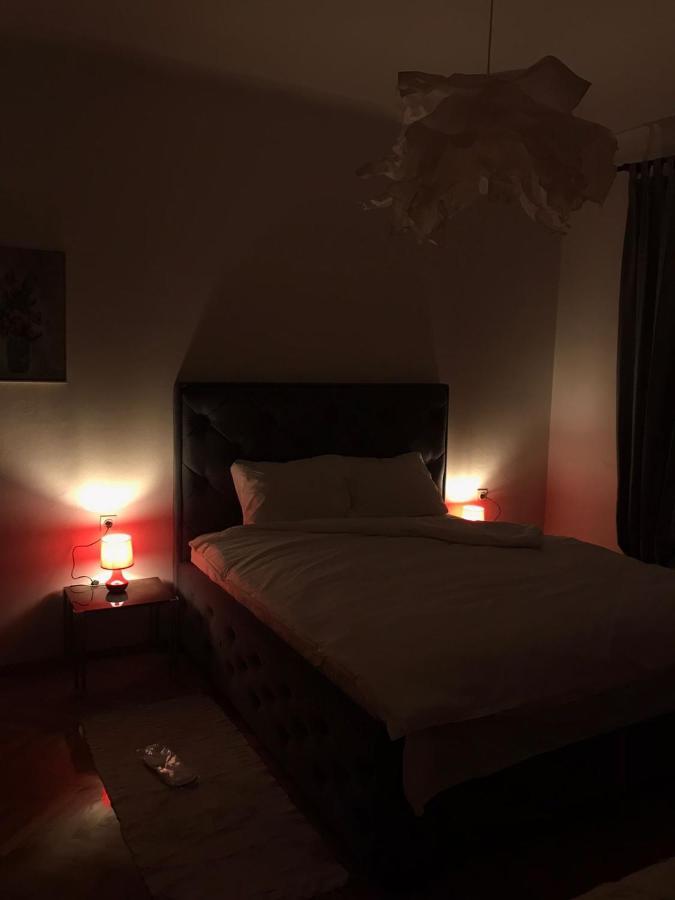 Appartamento Right In The Heart Of Podgorica! Esterno foto