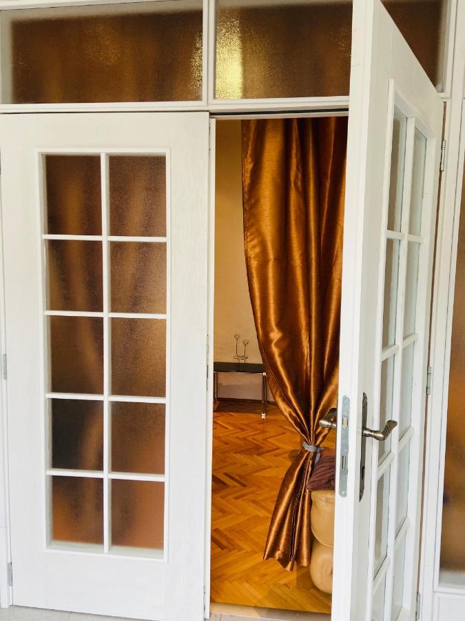 Appartamento Right In The Heart Of Podgorica! Esterno foto